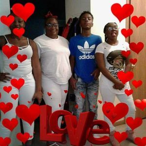 Meet your Posher, Eboney